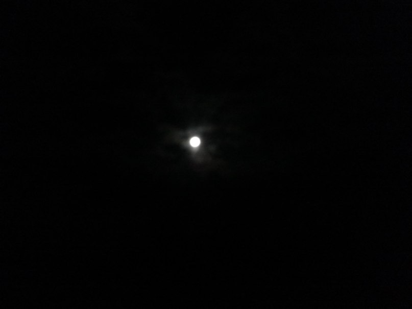 Некрещённая Луна, 7 Б